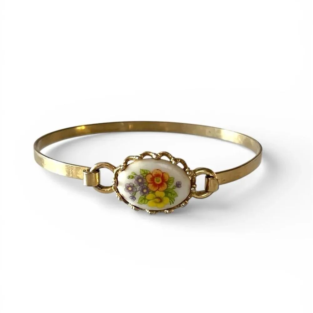 Vintage Avon 1970’s Floral Porcelain Hinged Bracelet